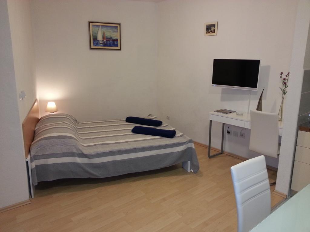 New Studio Apartments Trlaja Šibenik Cameră foto