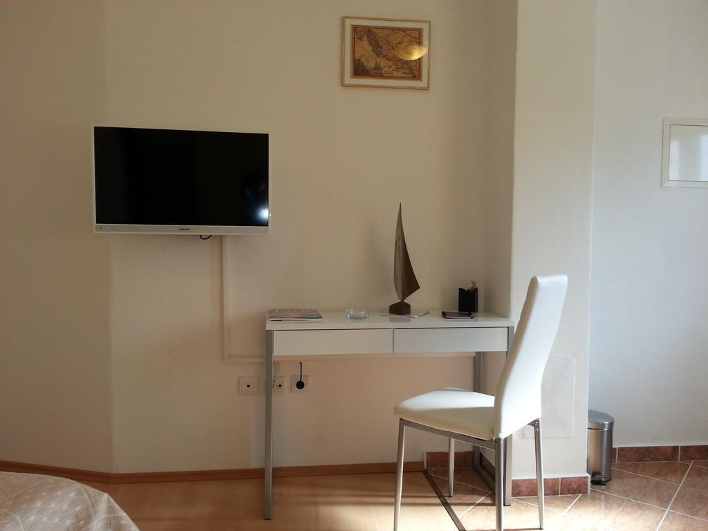 New Studio Apartments Trlaja Šibenik Cameră foto